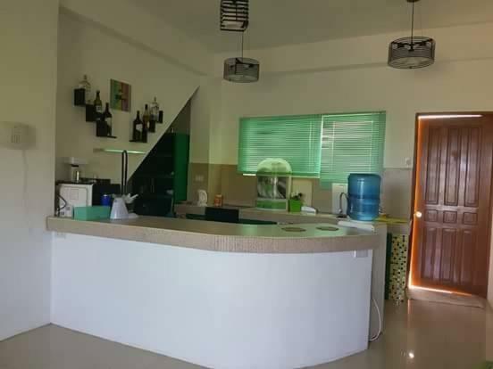 Hangout Beach Resort Caticlan Exterior photo